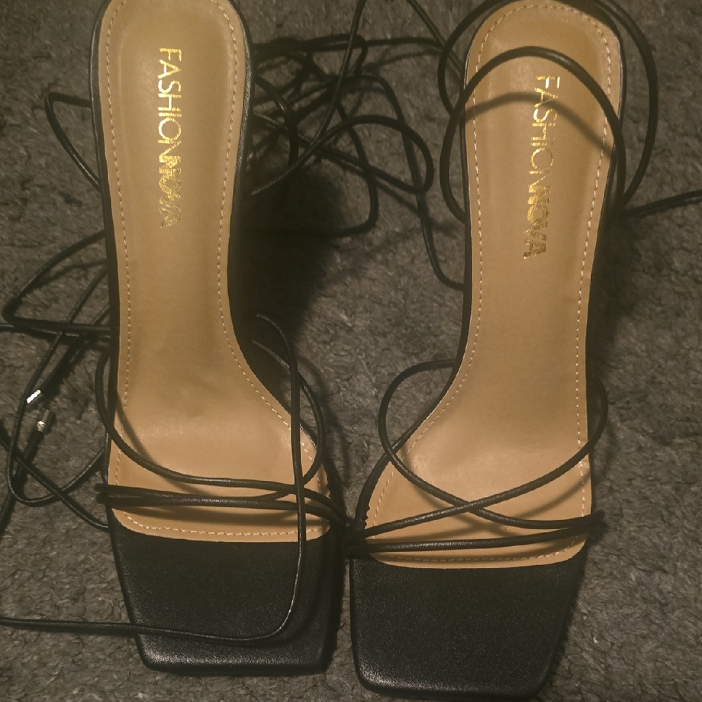 Fashion Nova Elegant Black Strappy Heels